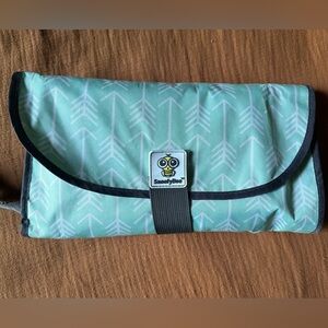 SnoofyBee Portable Playtime Changing Pad